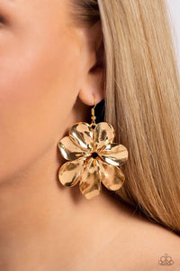 fishhook,floral,gold,Hinging Hallmark Gold Floral Earrings