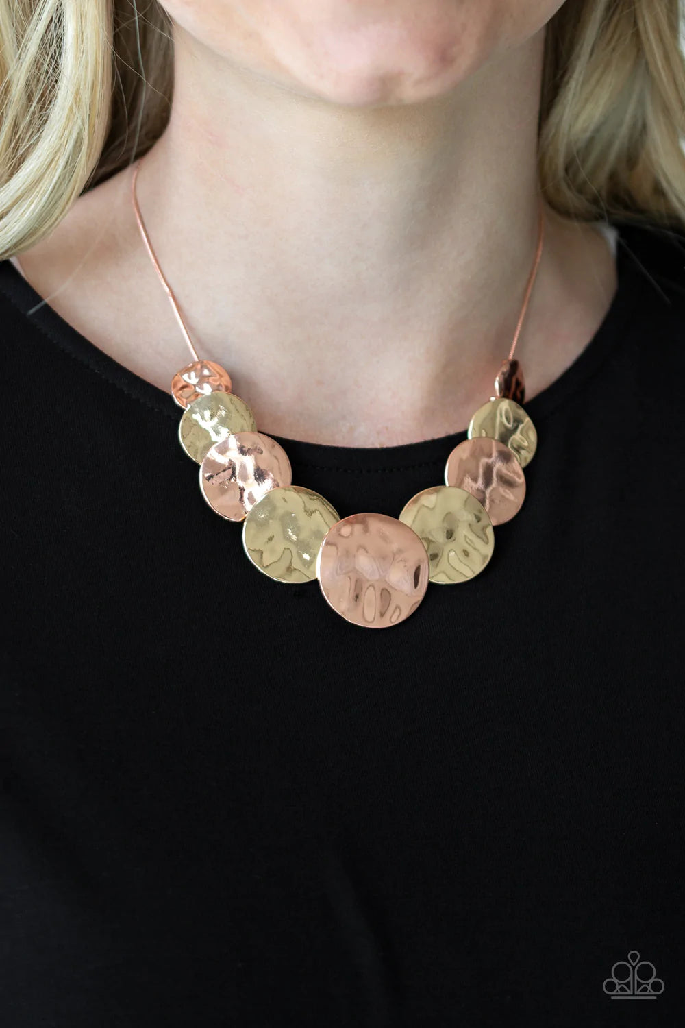 A Daring DISCovery Copper Necklace Paparazzi Accessories