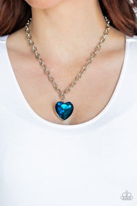 blue,heart,Hearts,short necklace,Flirtatiously Flashy Blue Gemstone Necklace