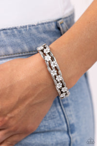 floral,stretchy,white,Scattered Springtime - White Floral Stretchy Bracelet