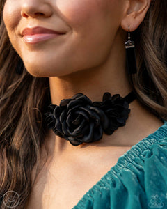 black,choker,floral,Very Viscountess - Black Floral Necklace