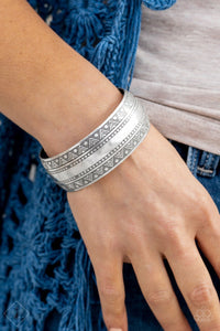 cuff,short necklace,silver,Sunset Sightings Complete Trend Blend 0419
